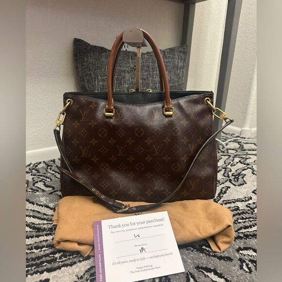 Louis Vuitton Pallas MM (feel free to make an offer) - Picture 3 of 16
